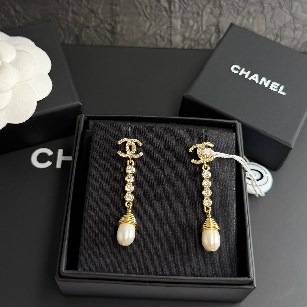 Chanel - Other - Crystal - Gold