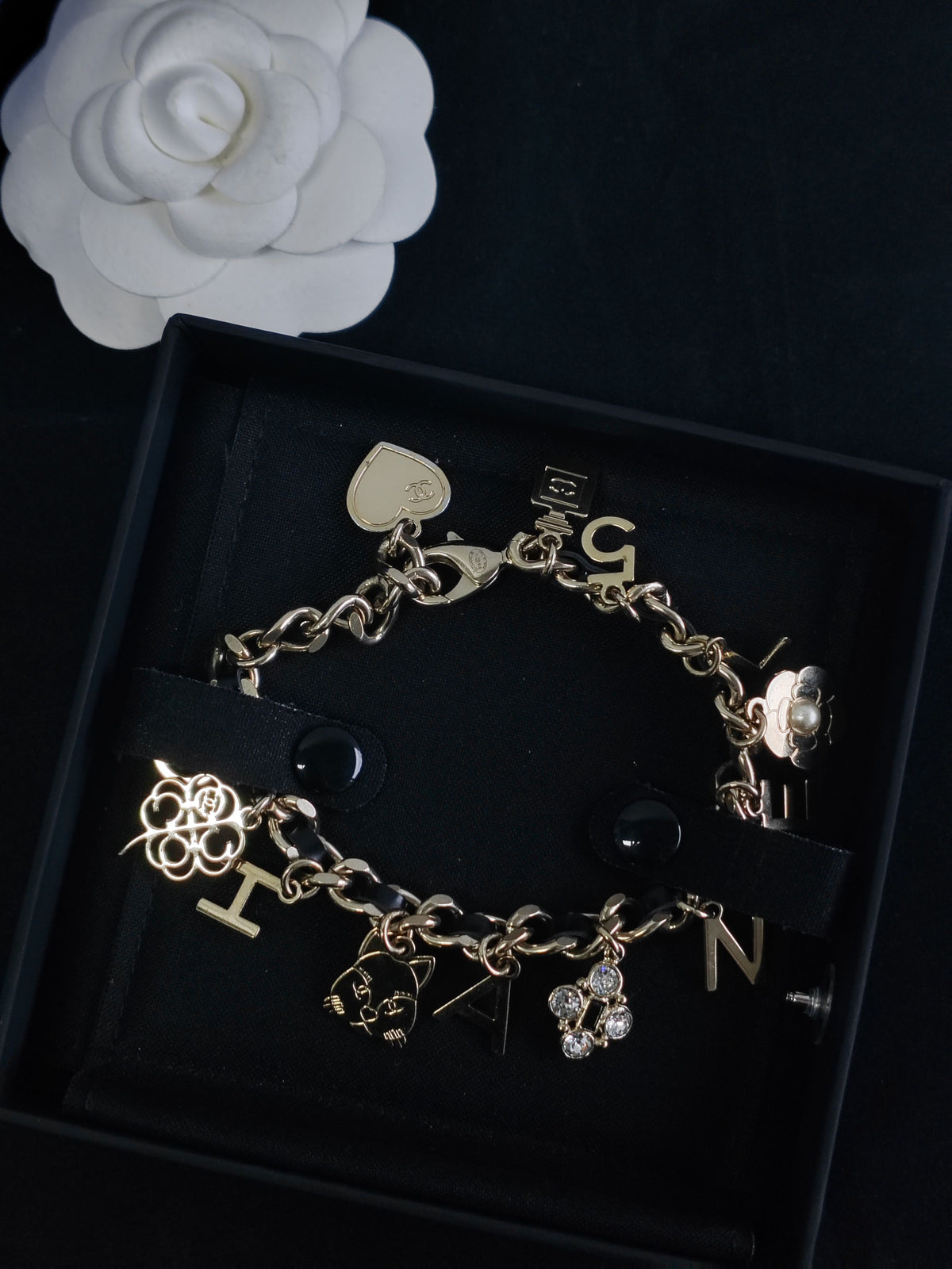 Chanel - Other - Crystal - Gold
