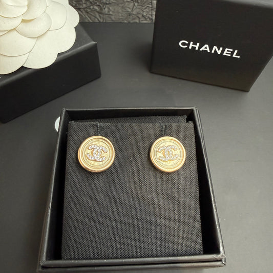 Chanel - Other - Crystal - Gold