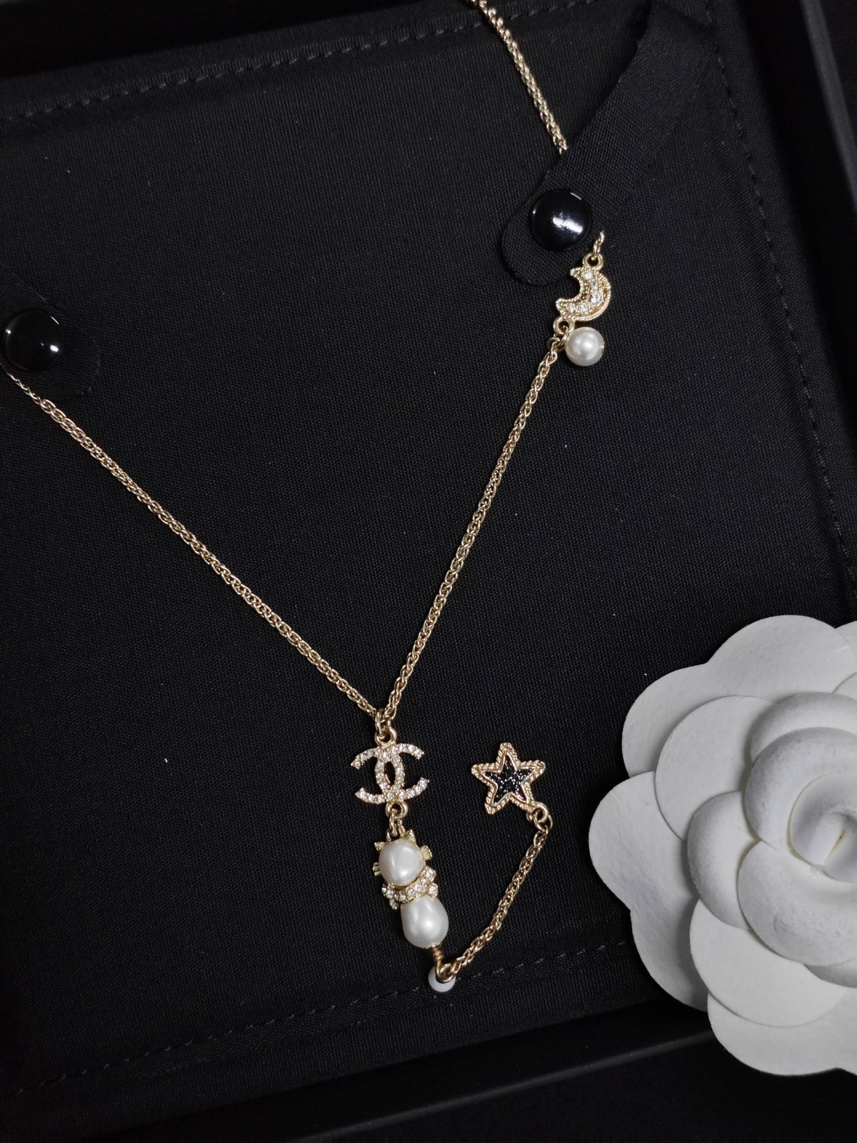 Chanel - Other - Crystal - Gold