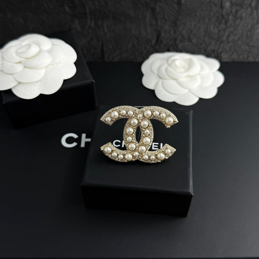 Chanel - Other - Crystal - Gold