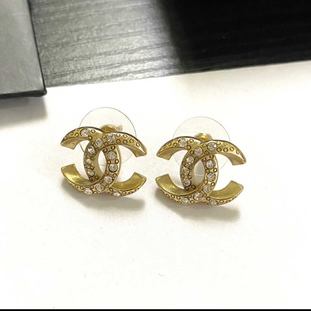 Chanel - Other - Crystal - Gold