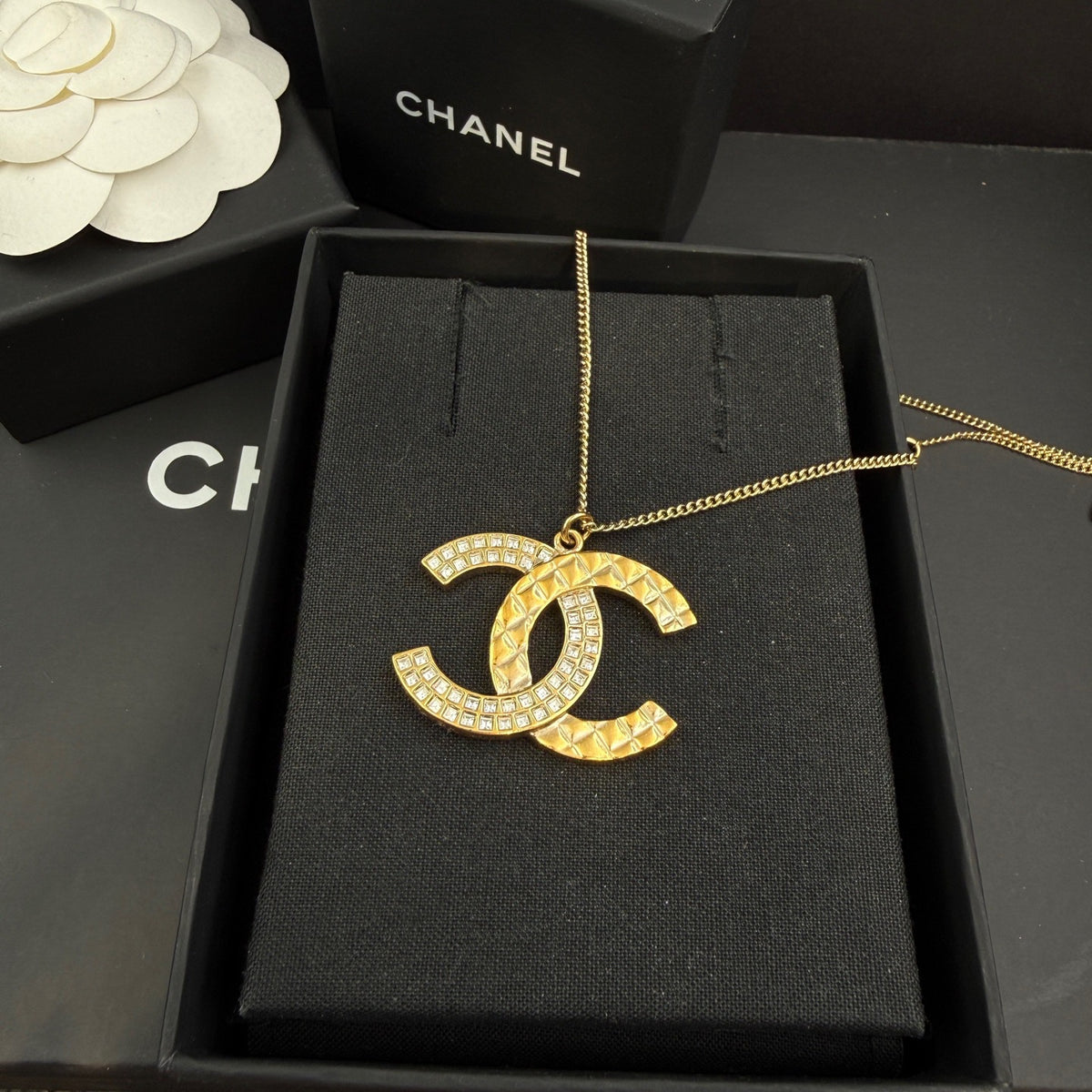 Chanel - Other - Crystal - Gold