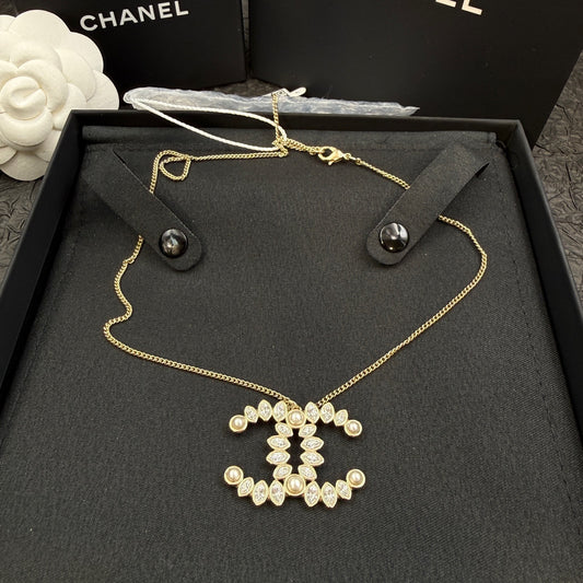 Chanel - Other - Crystal - Gold