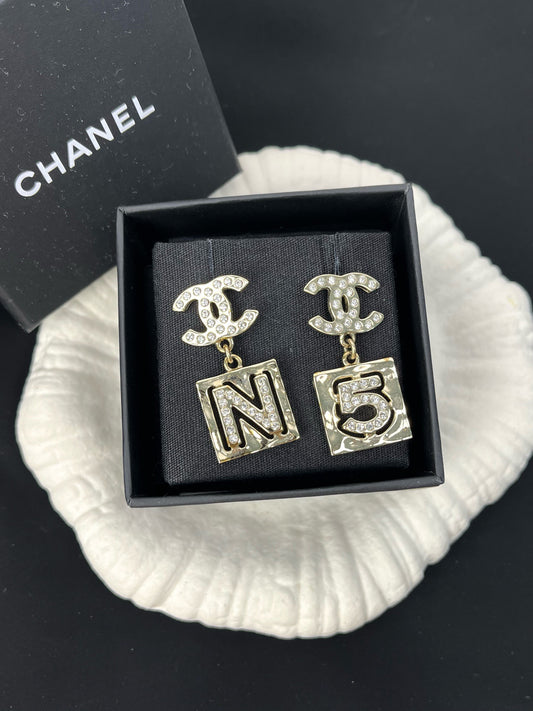 Chanel - Other - Crystal - Gold