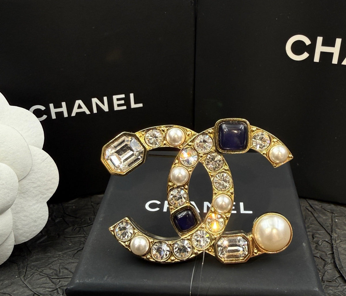 Chanel - Other - Crystal - Gold