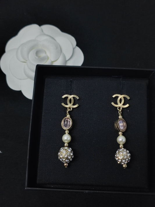 Chanel - Other - Crystal - Gold