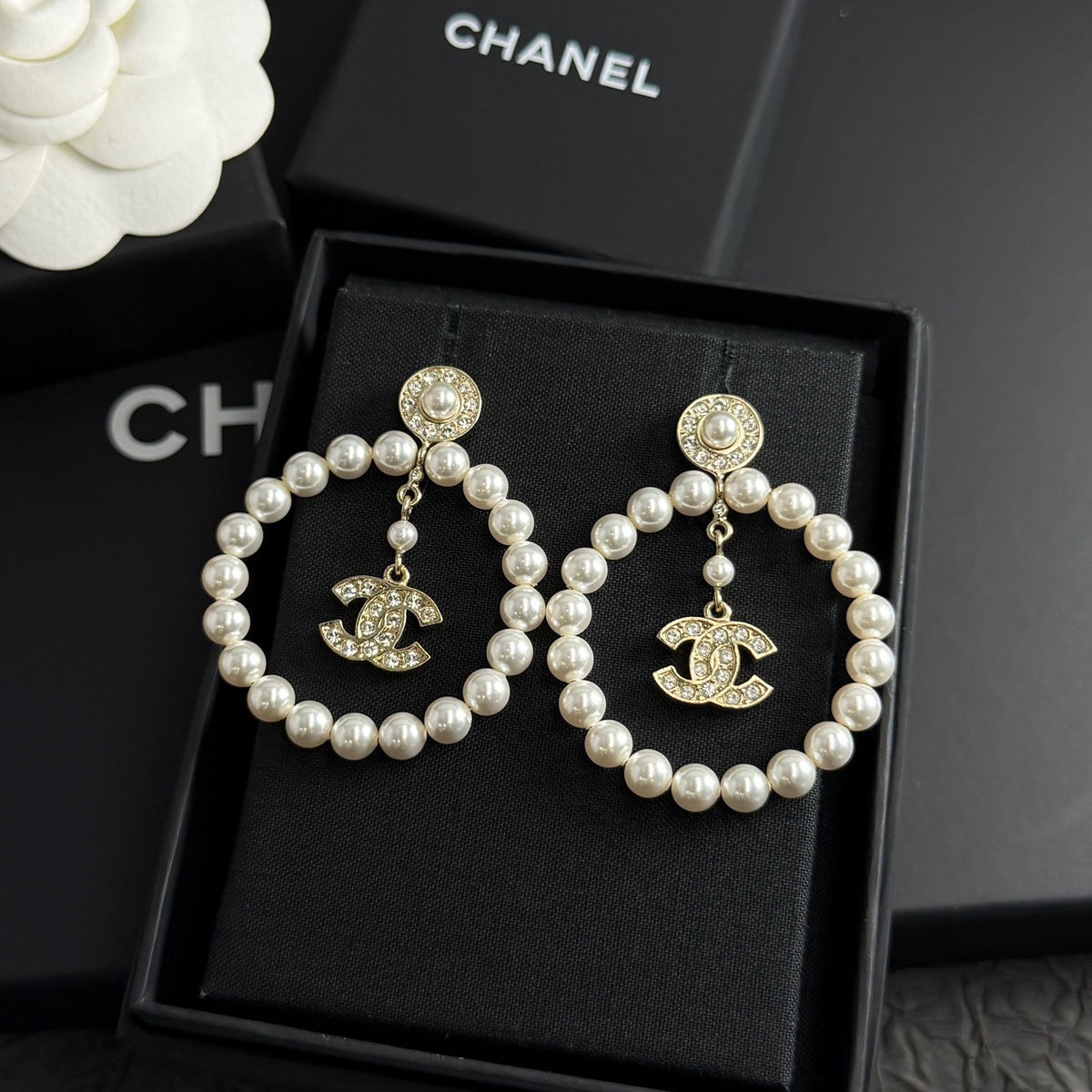 Chanel - Other - Crystal - Gold
