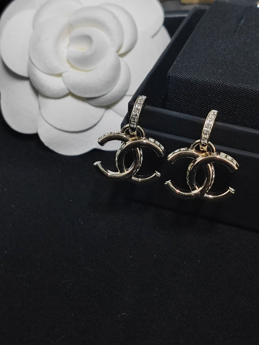 Chanel - Other - Crystal - Gold