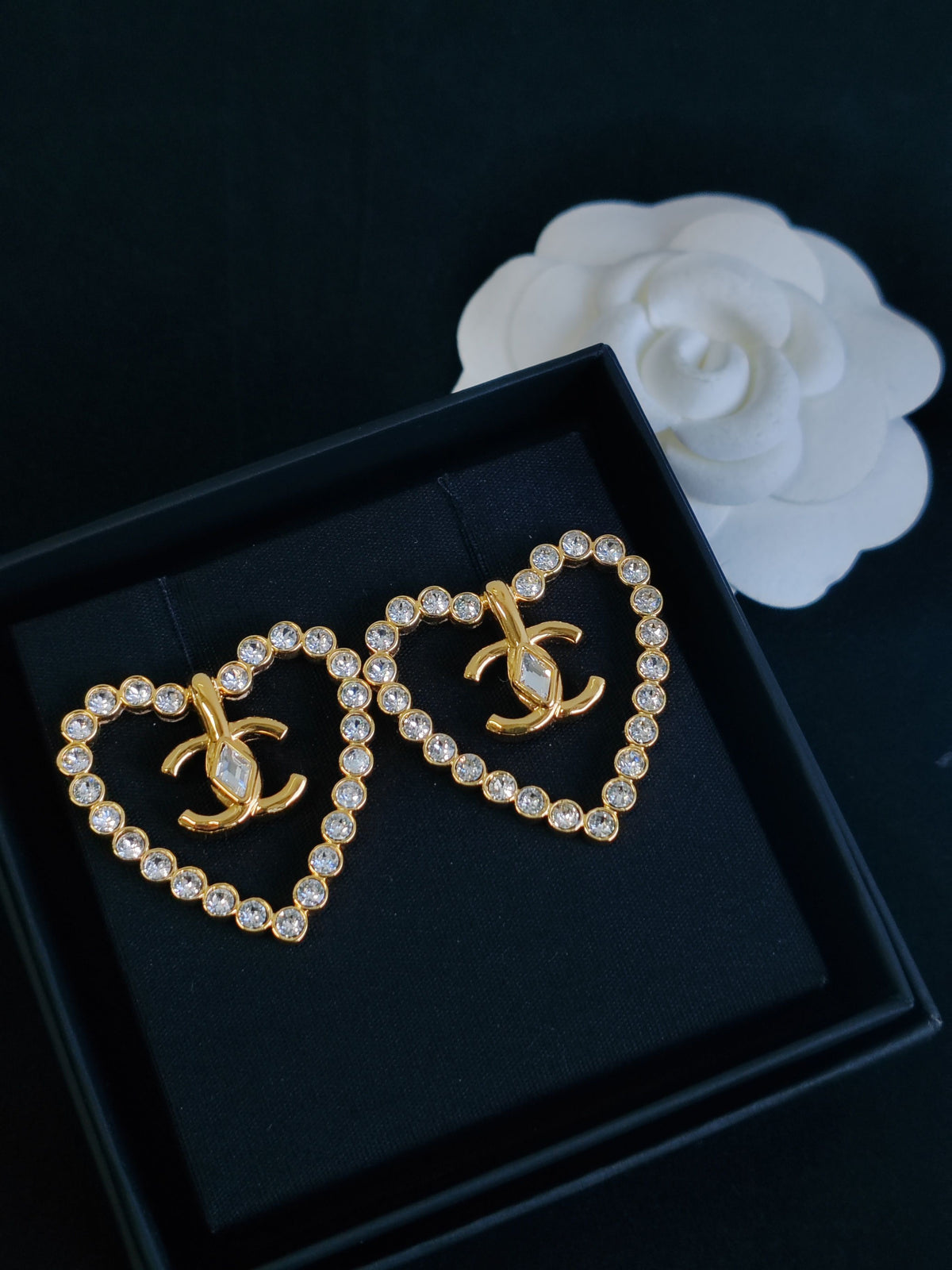 Chanel - Other - Crystal - Gold