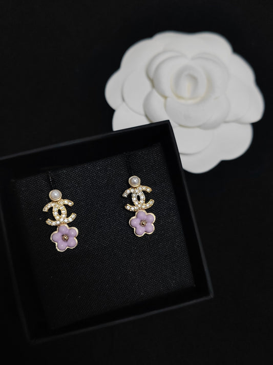Chanel - Other - Crystal - Gold