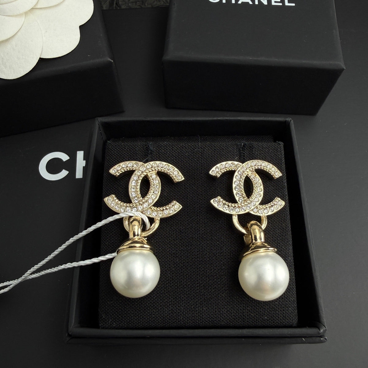 Chanel - Other - Crystal - Gold
