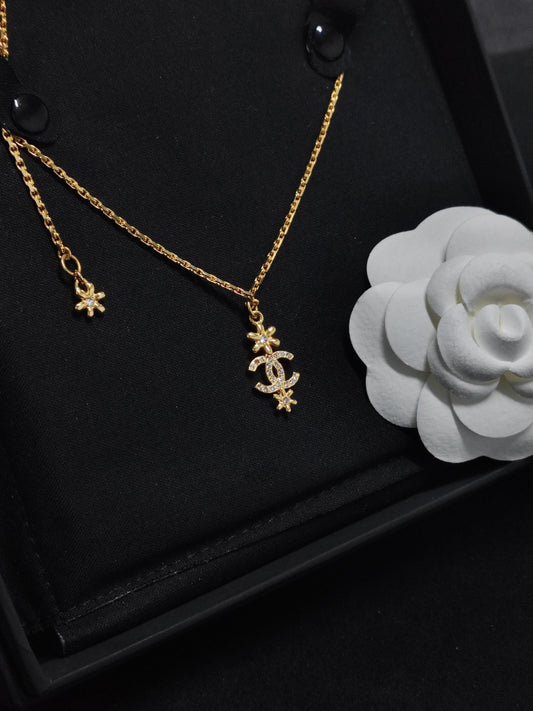 Chanel - Other - Crystal - Gold