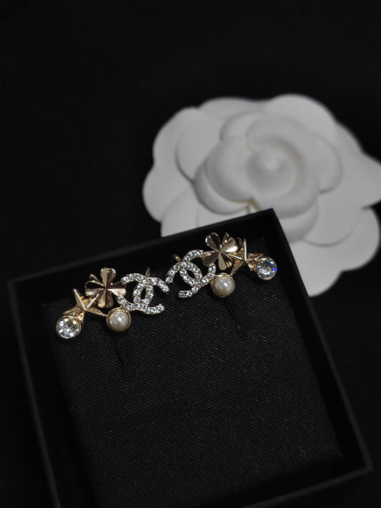Chanel - Other - Crystal - Gold