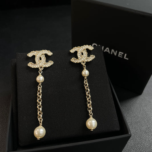 Chanel - Other - Crystal - Gold