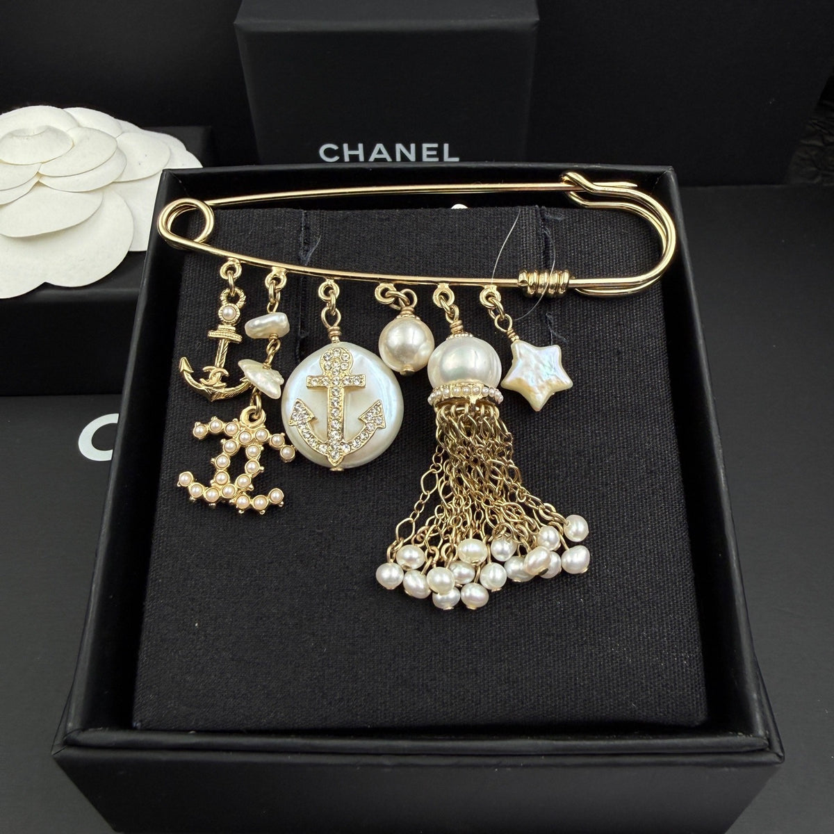 Chanel - Other - Crystal - Gold