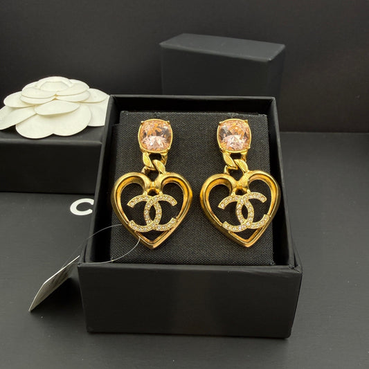 Chanel - Other - Crystal - Gold