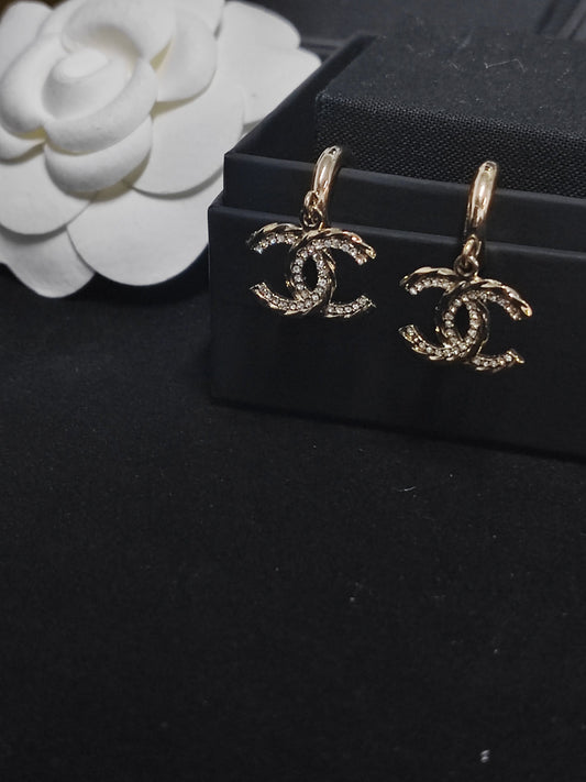 Chanel - Other - Crystal - Gold