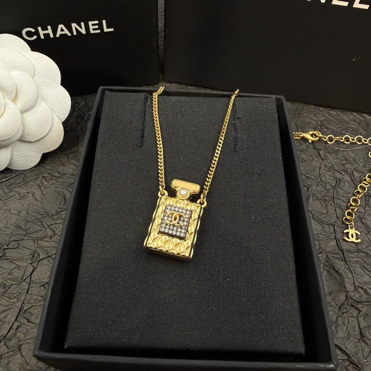 Chanel - Other - Crystal - Gold