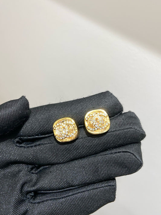 Chanel - Other - Crystal - Gold