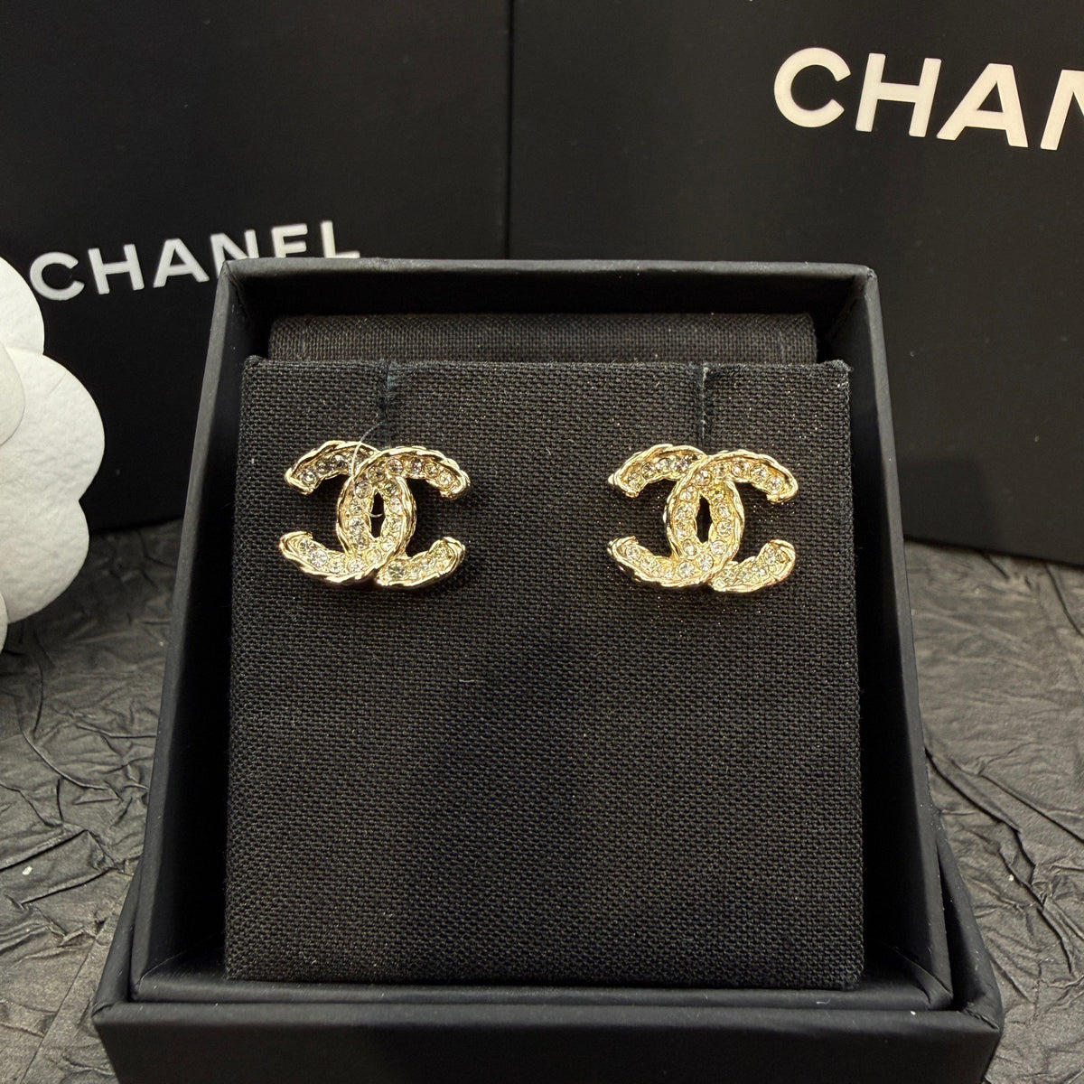 Chanel - Other - Crystal - Gold