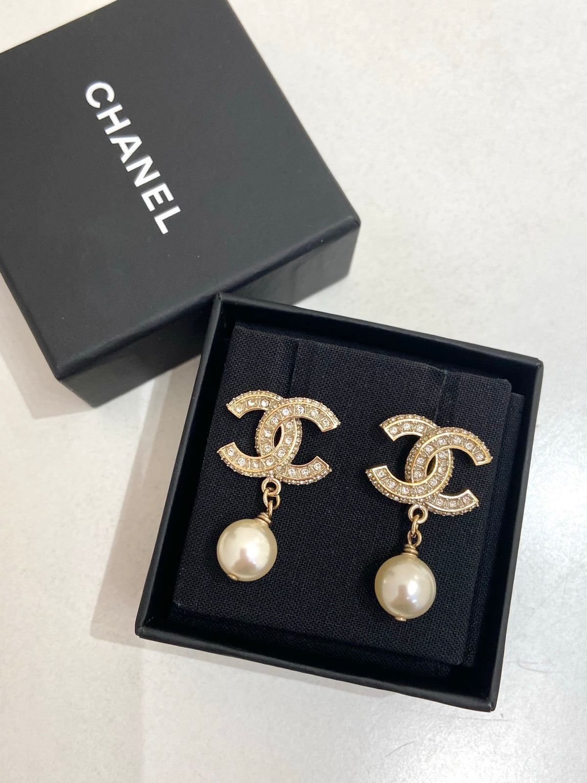 Chanel - Other - Crystal - Gold