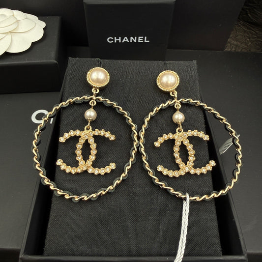 Chanel - Other - Crystal - Gold