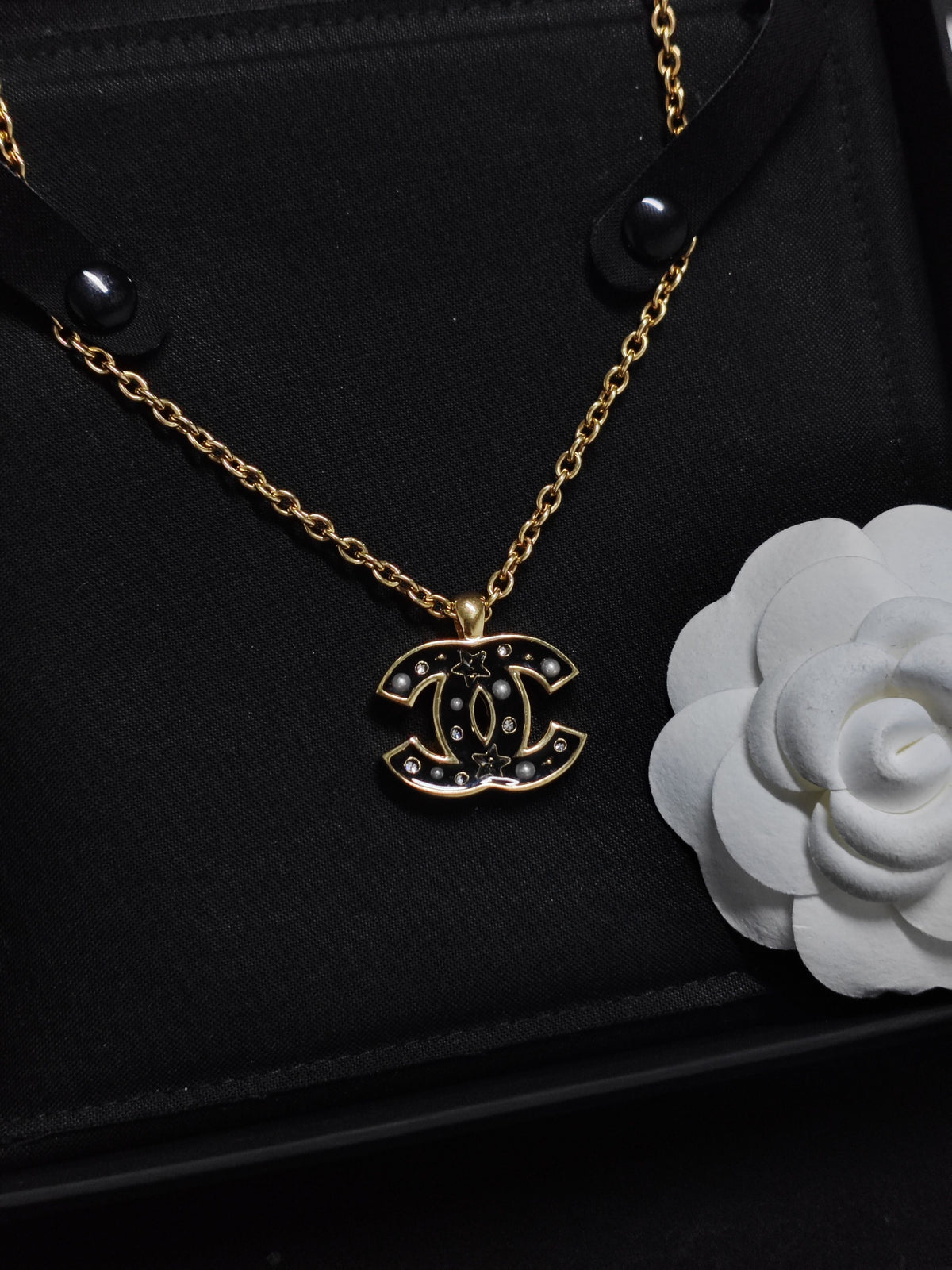 Chanel - Other - Crystal - Gold