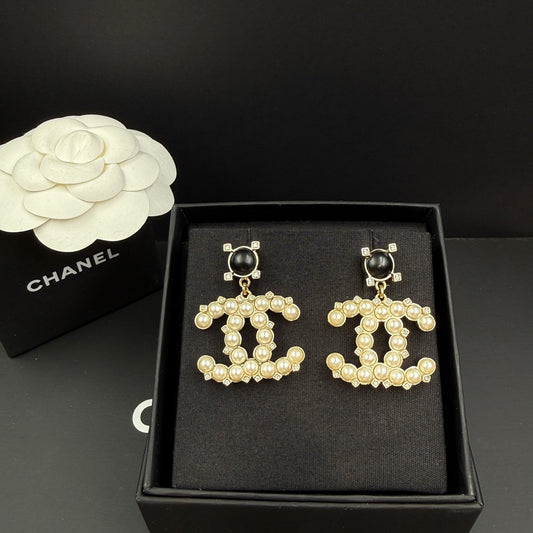 Chanel - Other - Crystal - Gold
