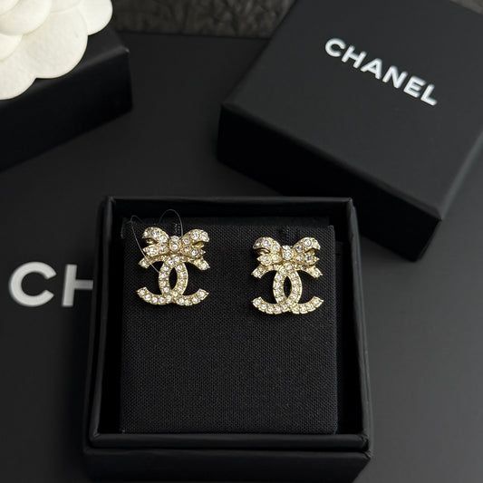 Chanel - Other - Crystal - Gold
