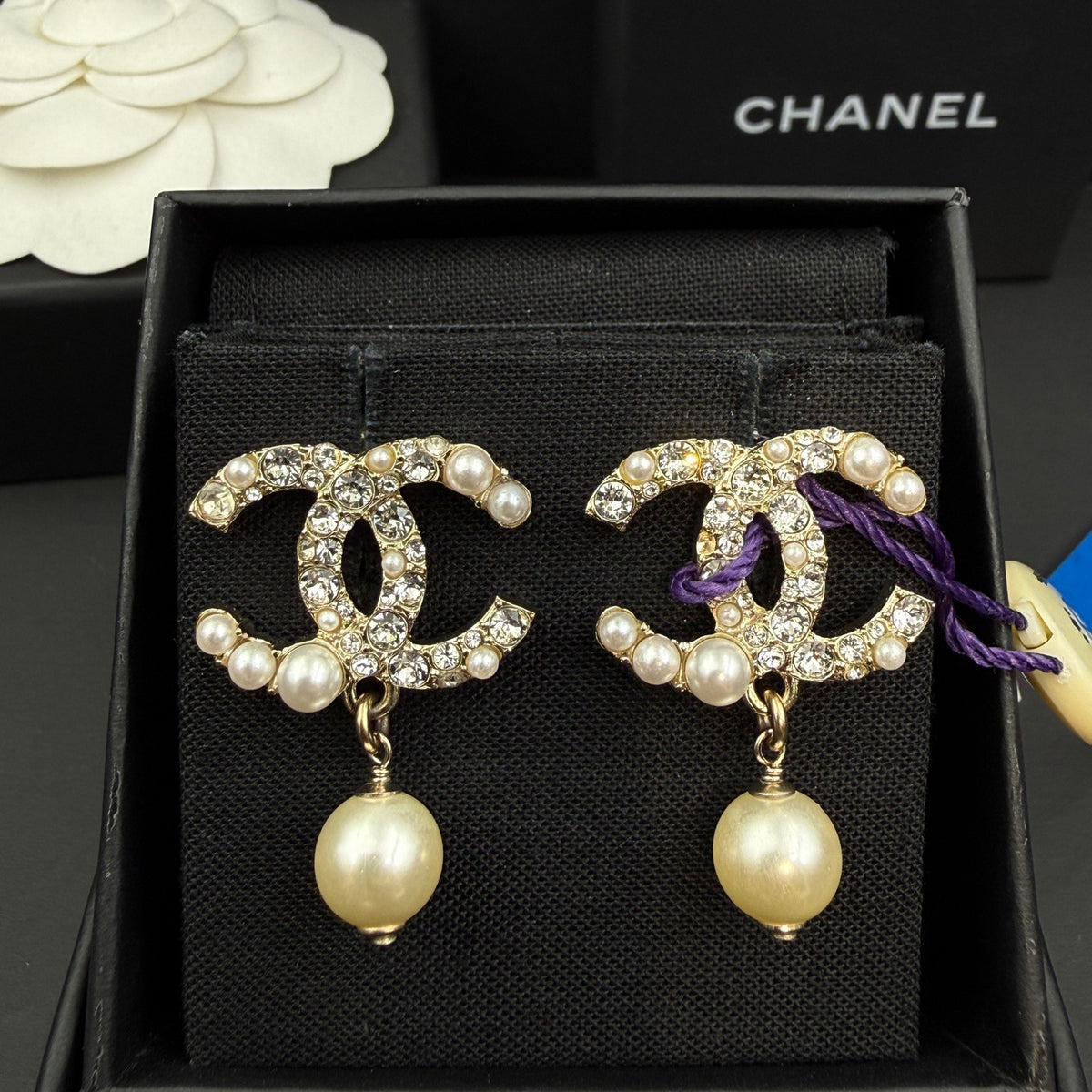 Chanel - Other - Crystal - Gold