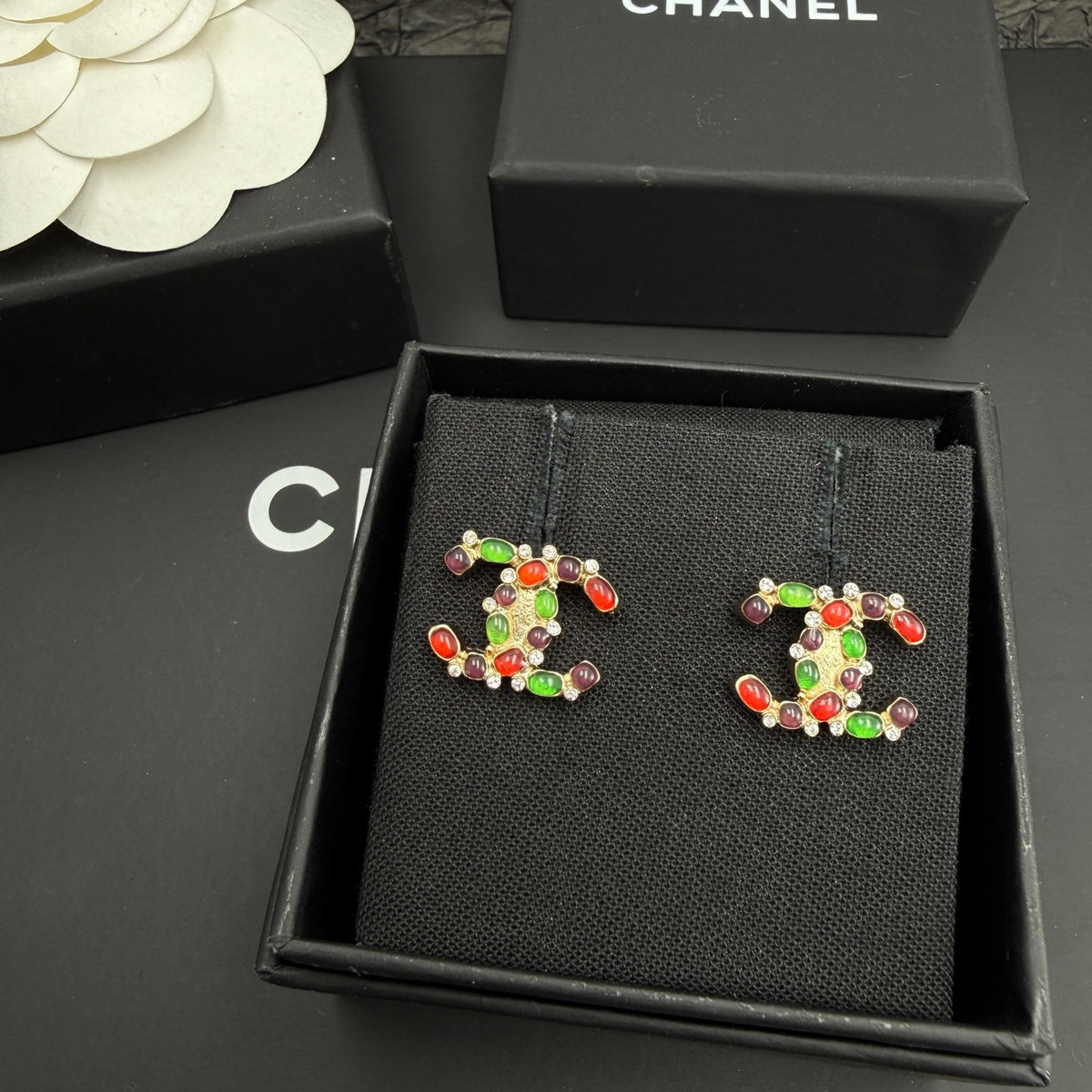 Chanel - Other - Crystal - Gold