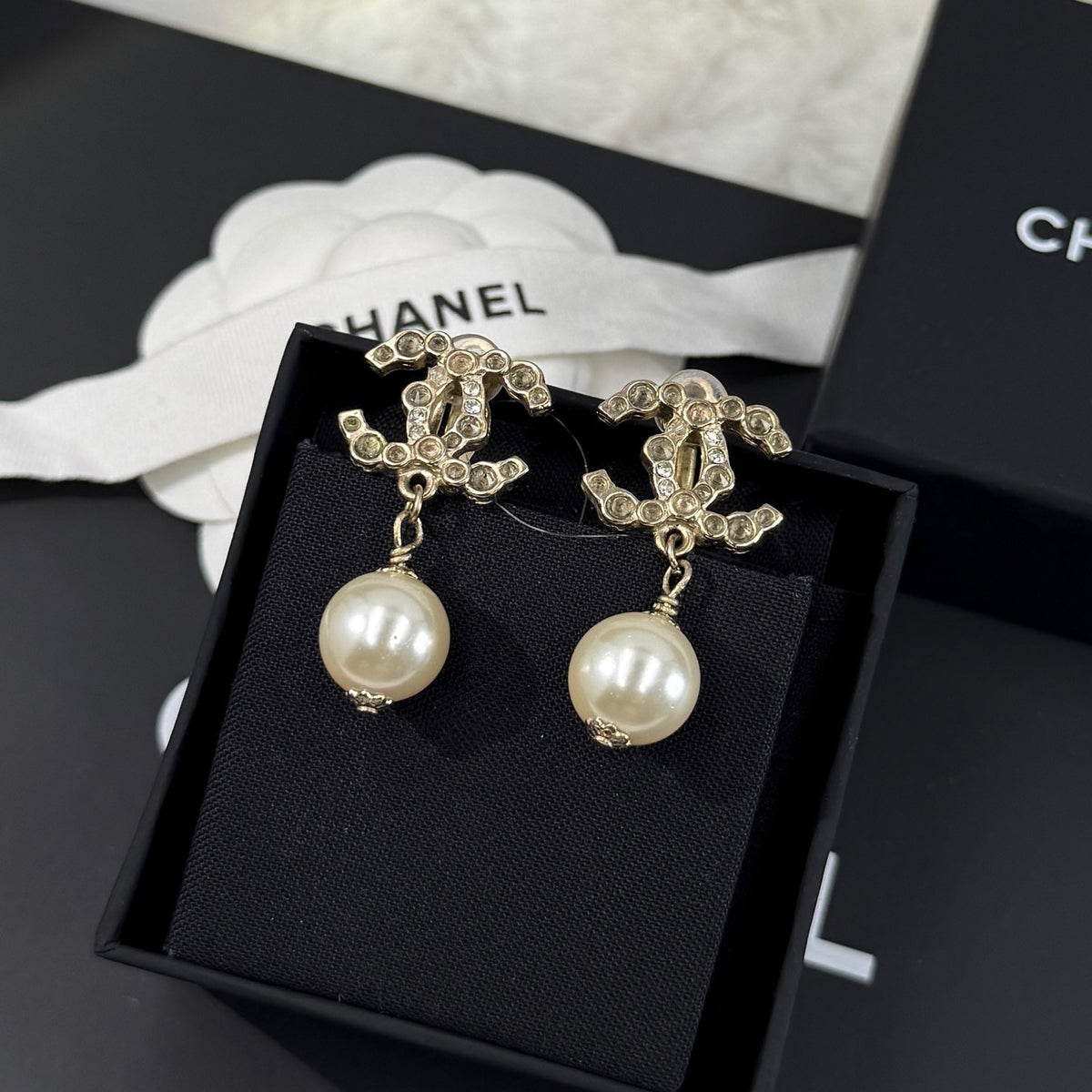 Chanel - Other - Crystal - Gold