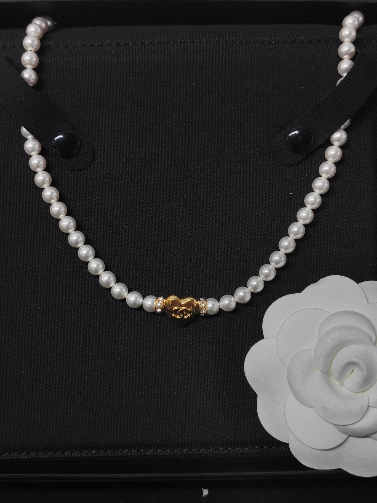 Chanel - Other - Crystal - Gold