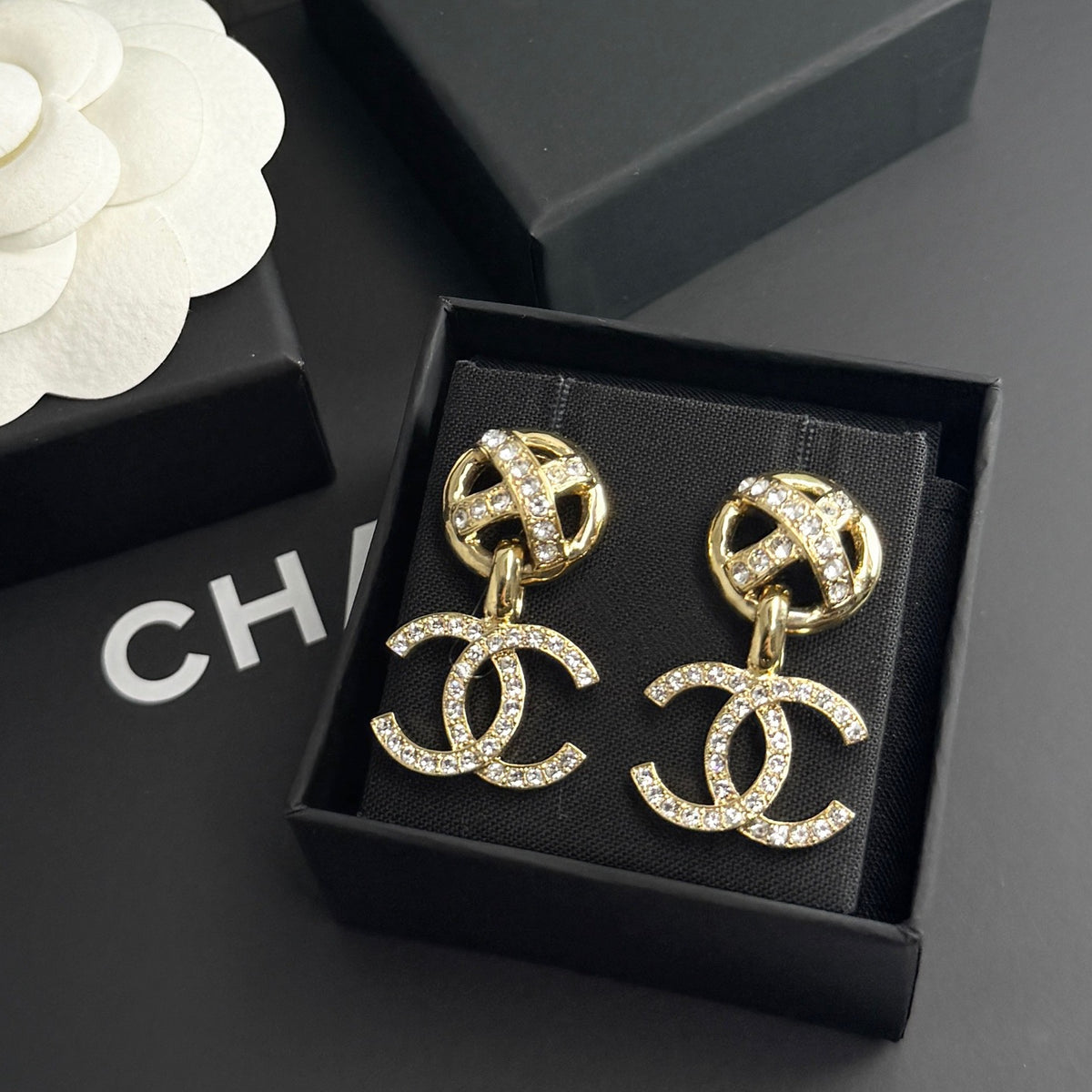 Chanel - Other - Crystal - Gold