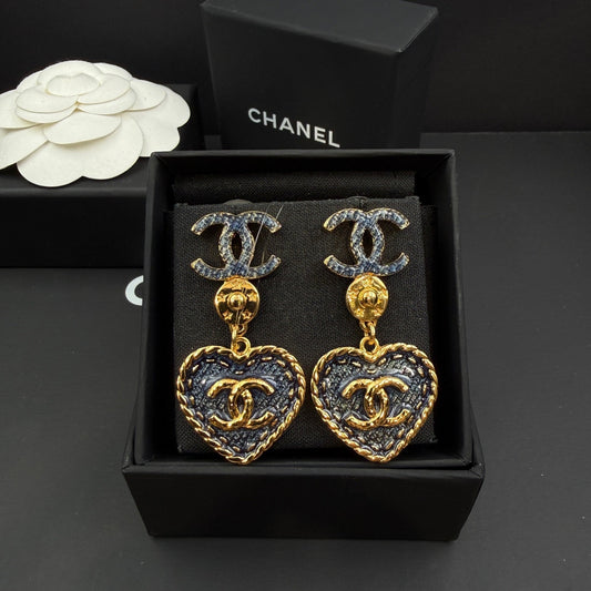 Chanel - Other - Crystal - Gold