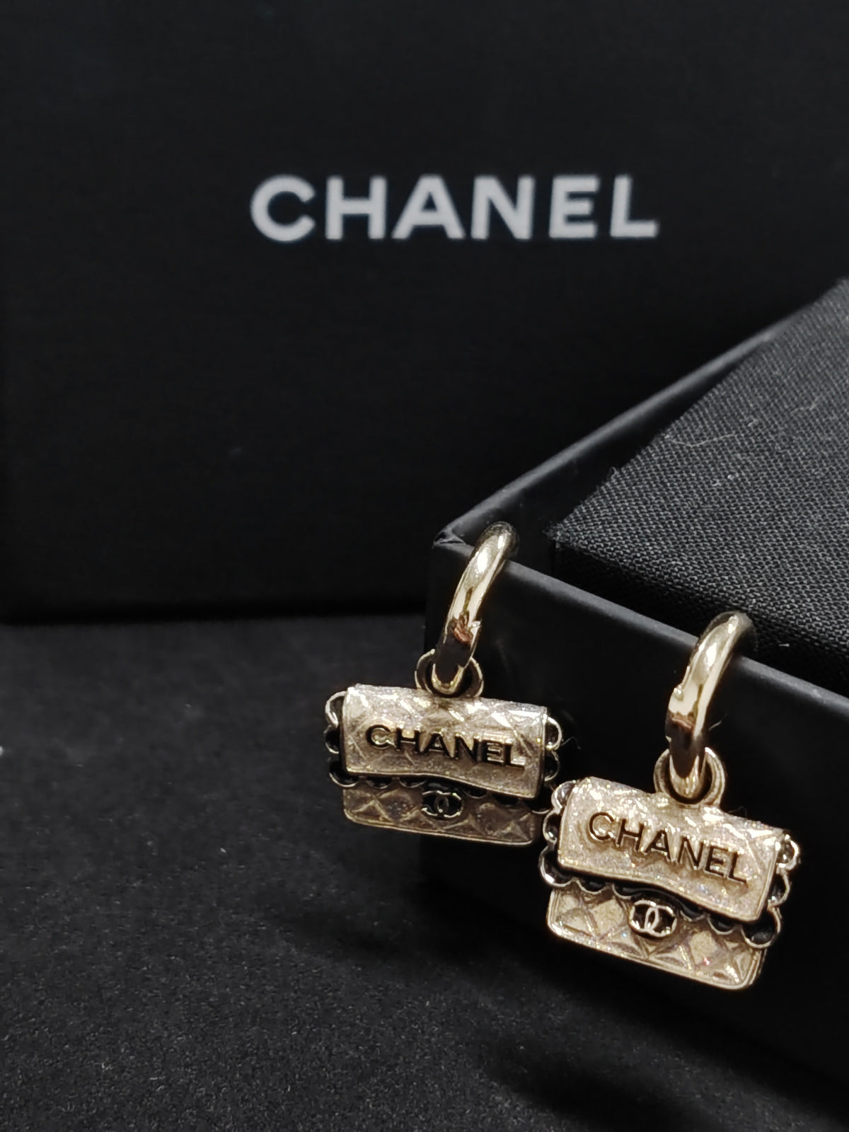Chanel - Other - Crystal - Gold