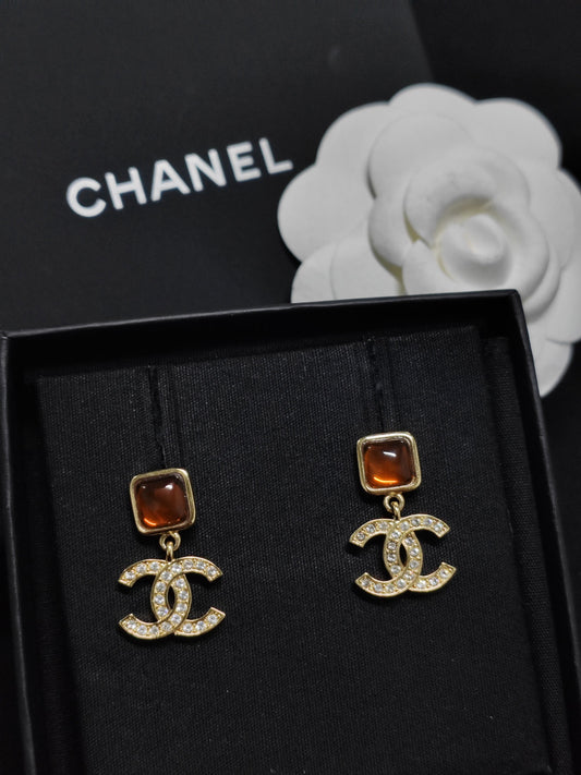 Chanel - Other - Crystal - Gold