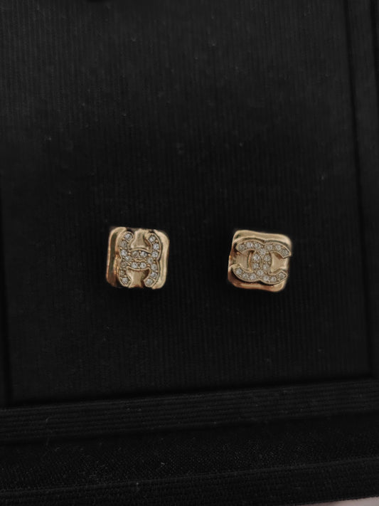 Chanel - Other - Crystal - Gold