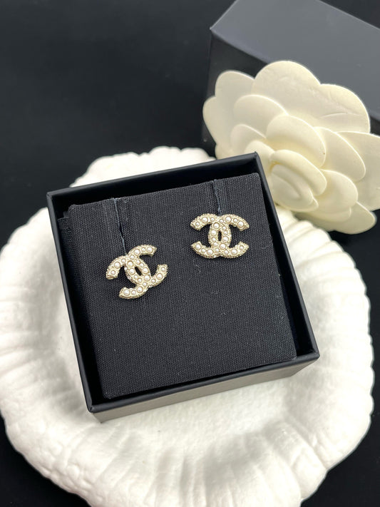 Chanel - Other - Crystal - Gold
