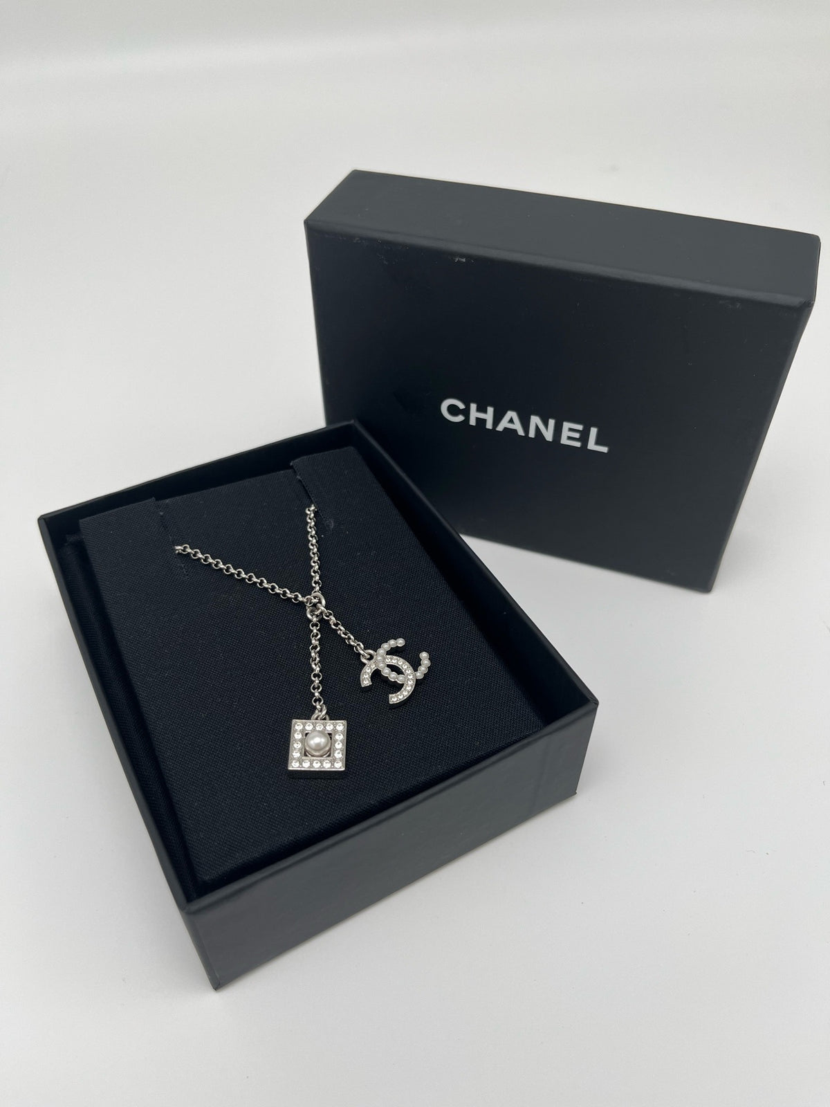 Chanel - Other - Crystal - Gold