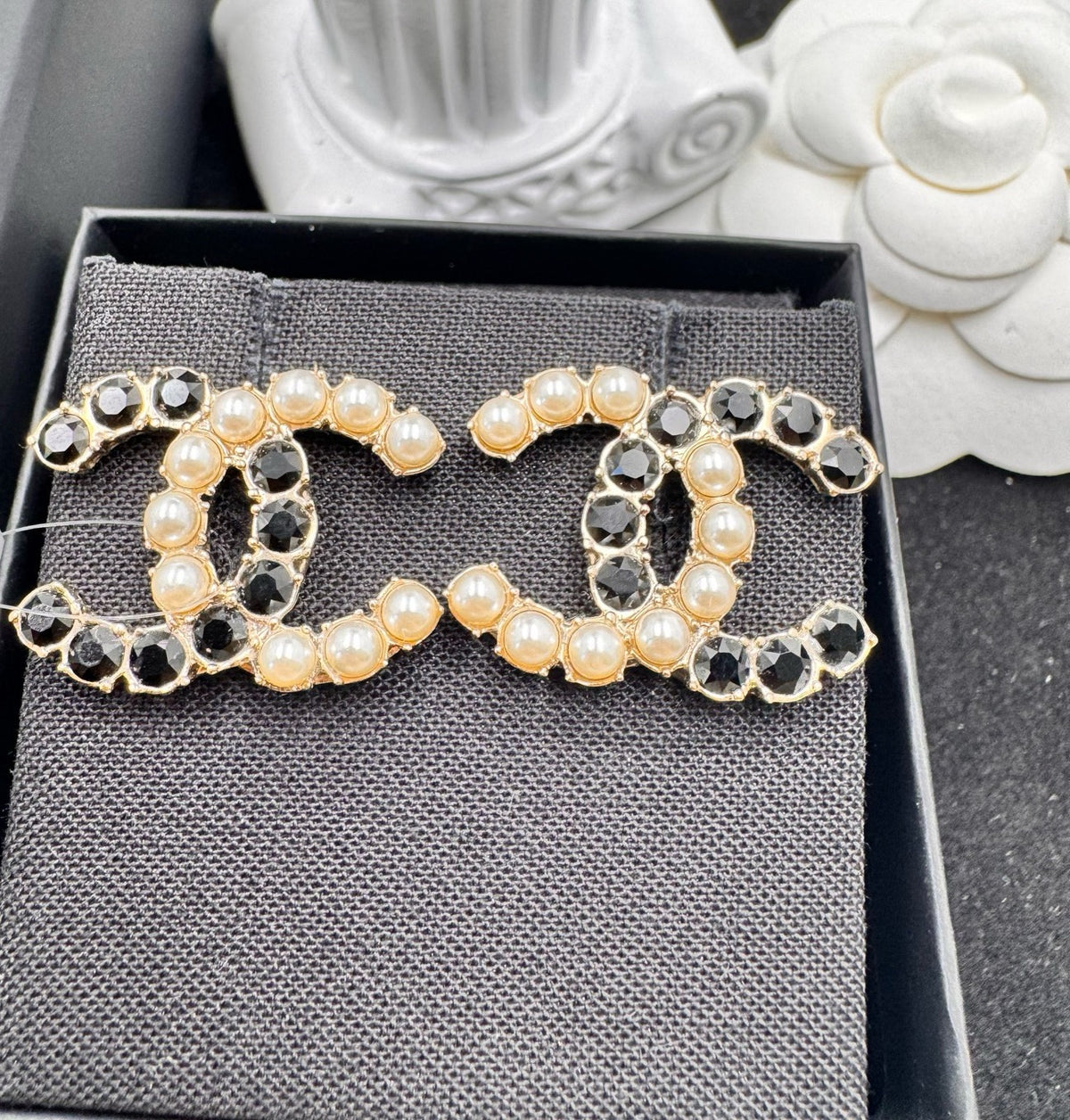 Chanel - Other - Crystal - Gold