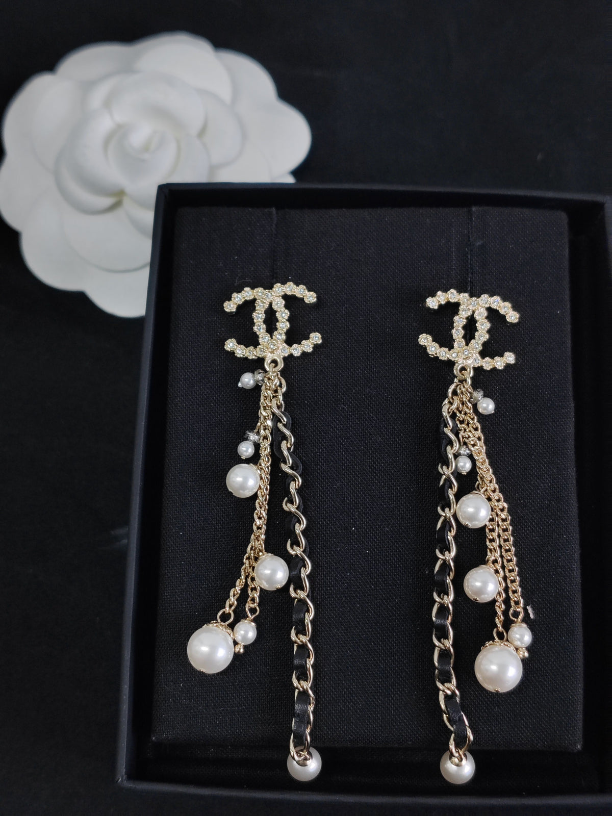 Chanel - Other - Crystal - Gold
