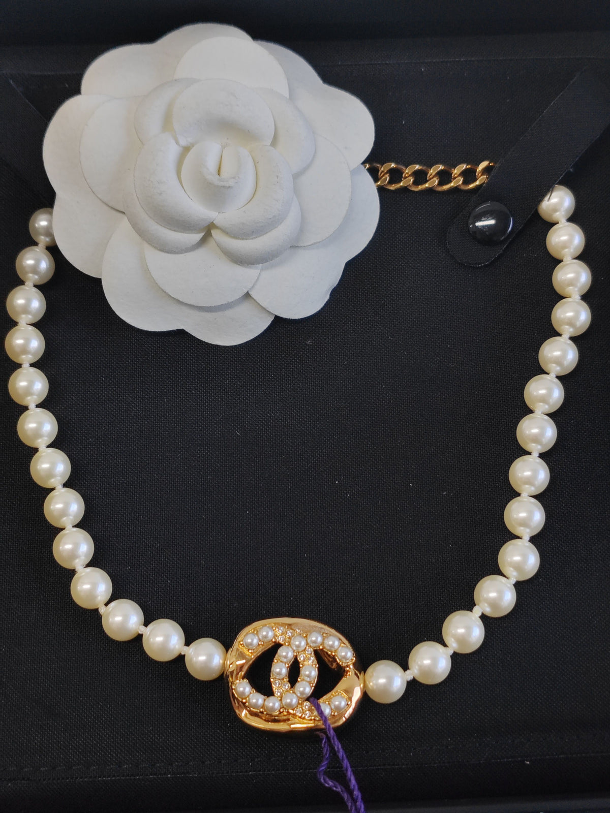 Chanel - Other - Crystal - Gold