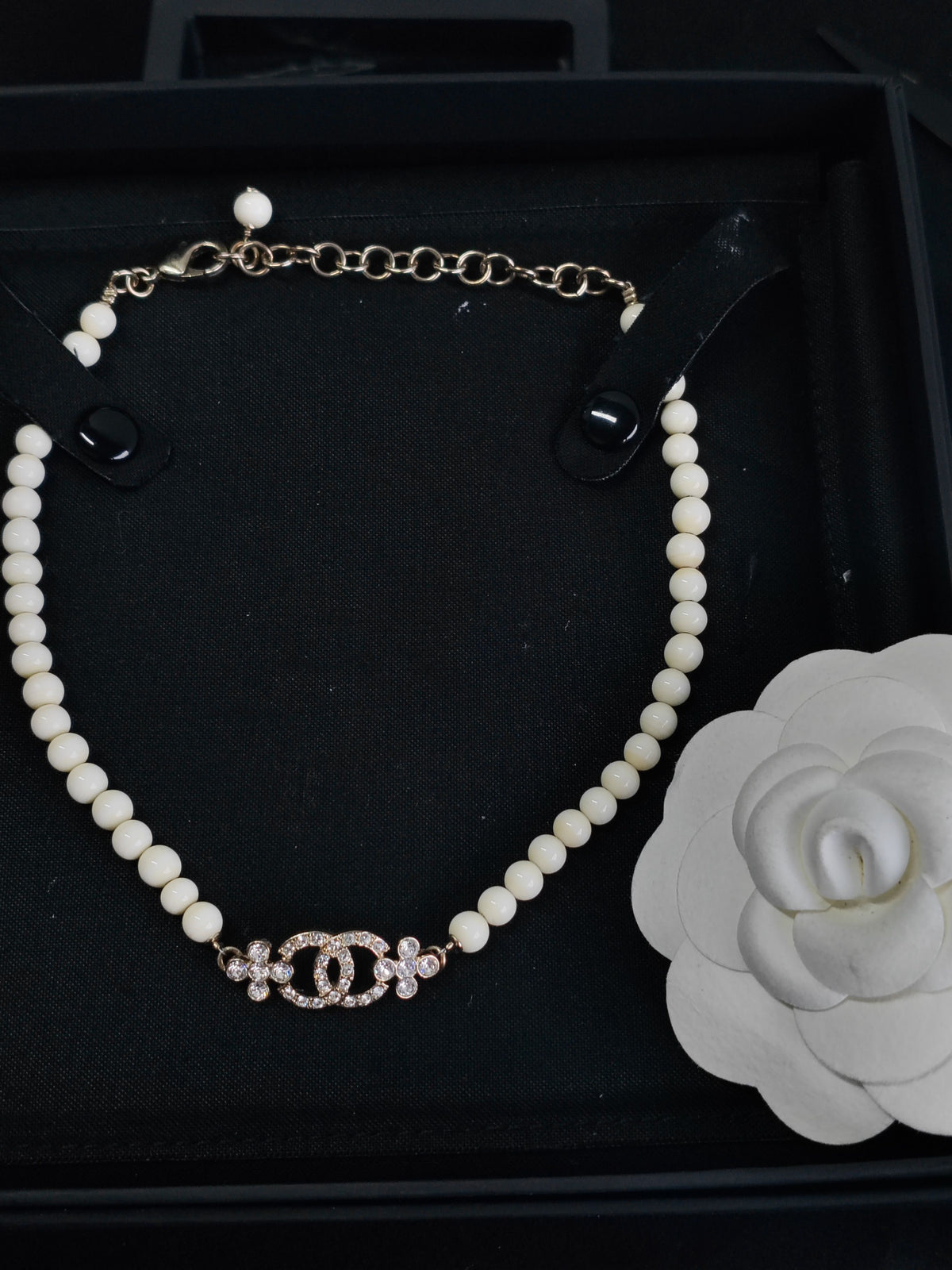 Chanel - Other - Crystal - Gold