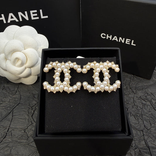 Chanel - Other - Crystal - Gold
