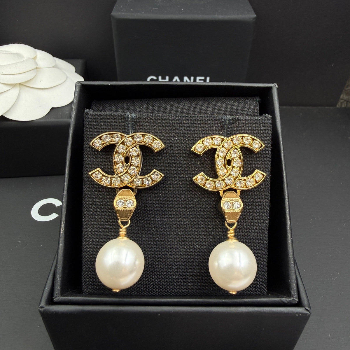 Chanel - Other - Crystal - Gold