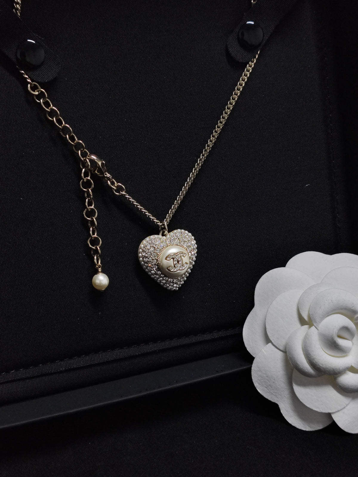 Chanel - Other - Crystal - Gold