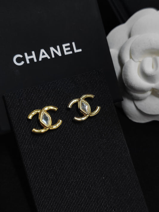 Chanel - Other - Crystal - Gold