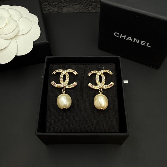 Chanel - Other - Crystal - Gold
